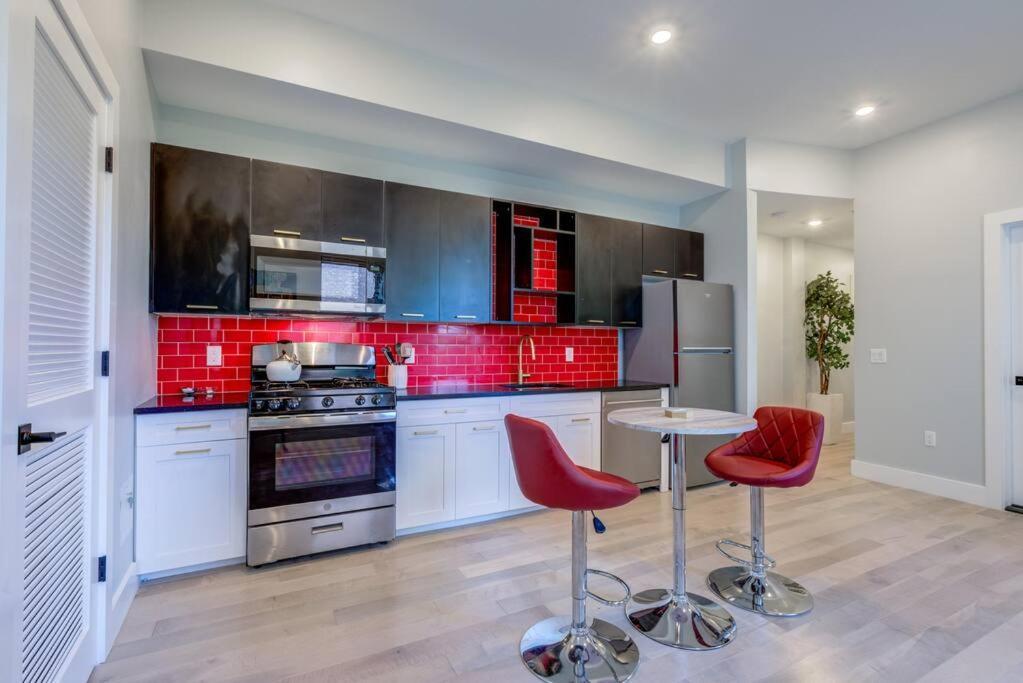 Luxury Designer Theme 2Br Apt Near Nyc / Thepath Apartamento Newark Exterior foto