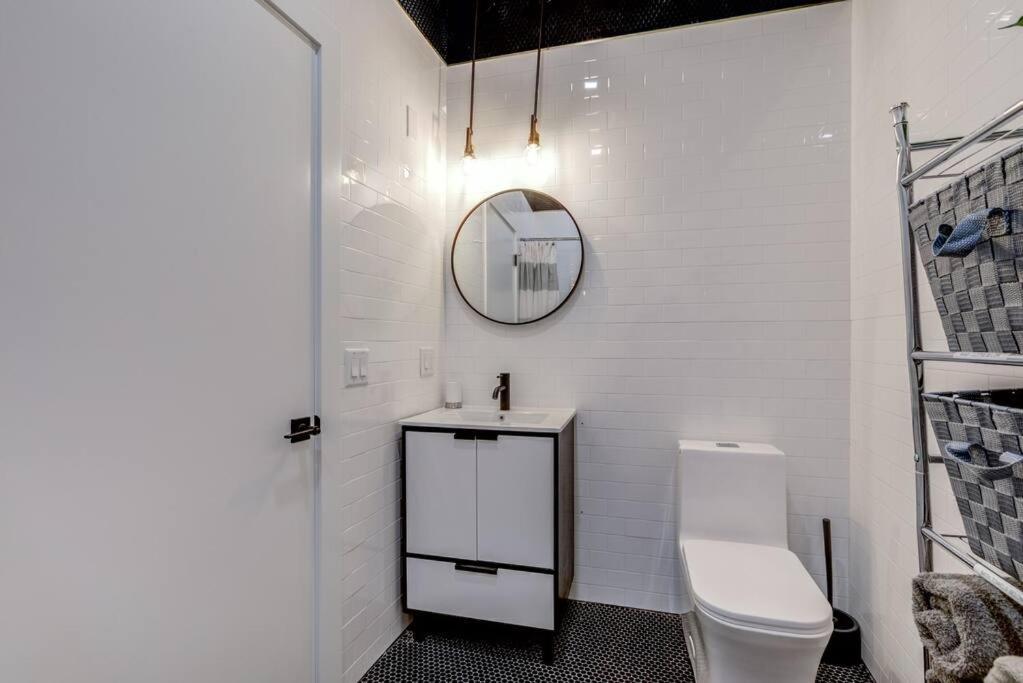 Luxury Designer Theme 2Br Apt Near Nyc / Thepath Apartamento Newark Exterior foto